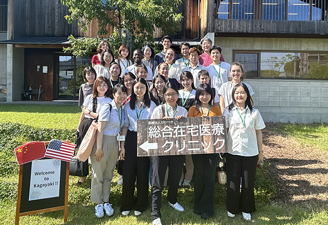Students in front of the Kagayaki Clinic